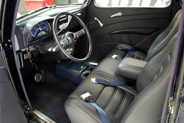 1937 Ford Tudor - photo 9