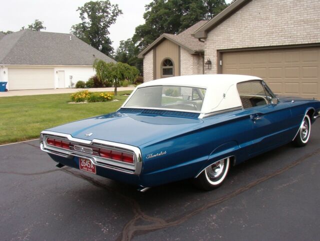 1966 Ford Thunderbird Landau - photo 3