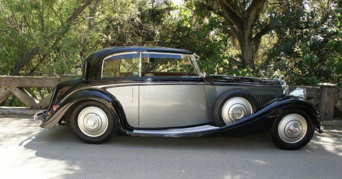 1938 Bentley 4 1/4 Litre H.J. Mulliner Sports Coupe - photo 2