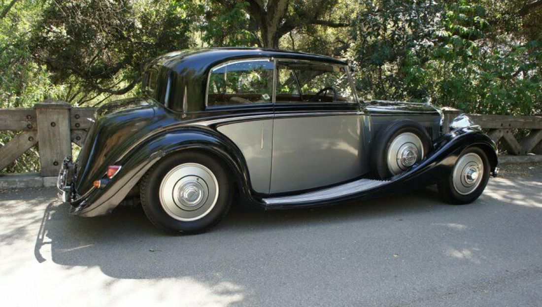 1938 Bentley 4 1/4 Litre H.J. Mulliner Sports Coupe - photo 3