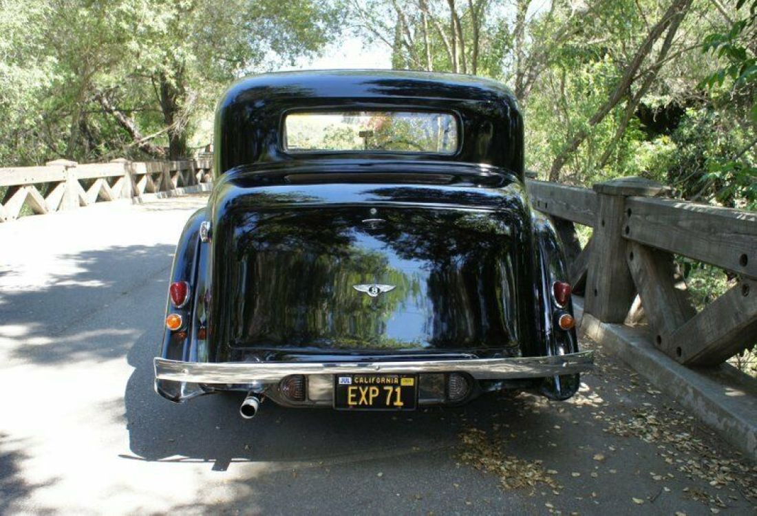 1938 Bentley 4 1/4 Litre H.J. Mulliner Sports Coupe - photo 4