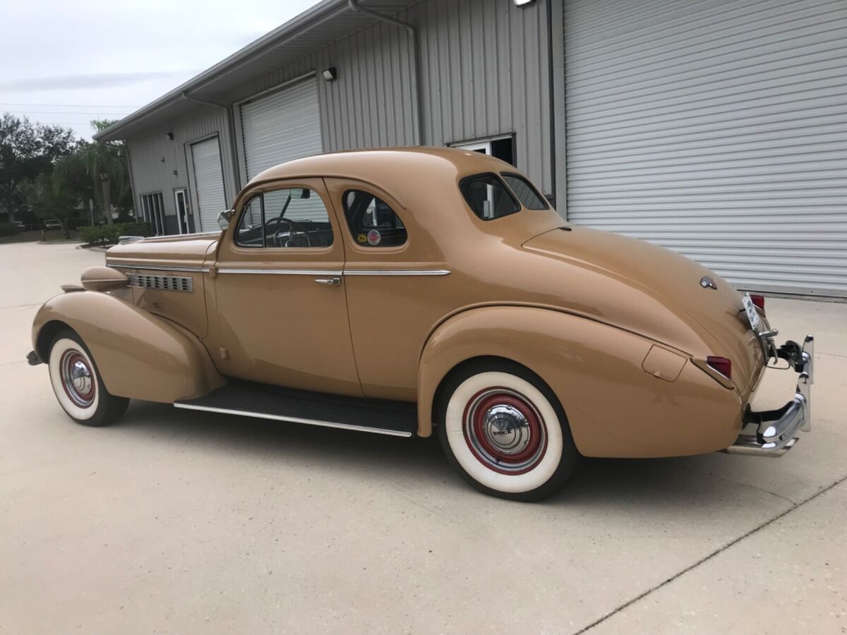 1938 Buick Century Sport Coupe - photo 3