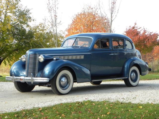 1938 Buick Series 60 Sedan - photo 5