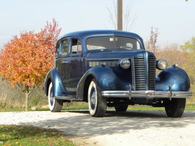 1938 Buick Series 60 Sedan - photo 9