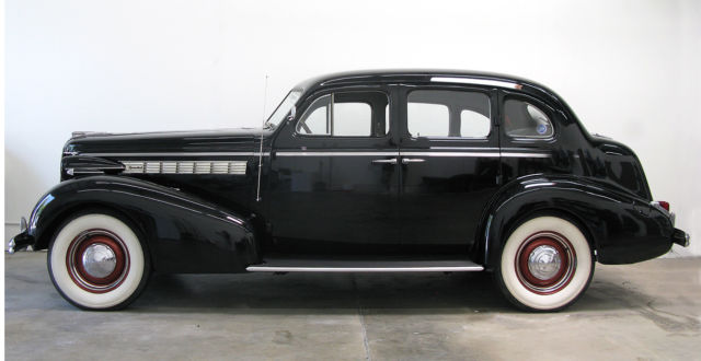 1938 Buick Series 40 Sedan Special - photo 3