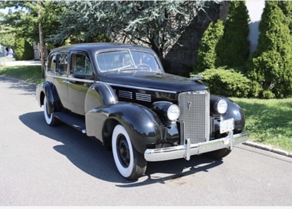 1938 Cadillac Fleetwood Lemo - photo 2