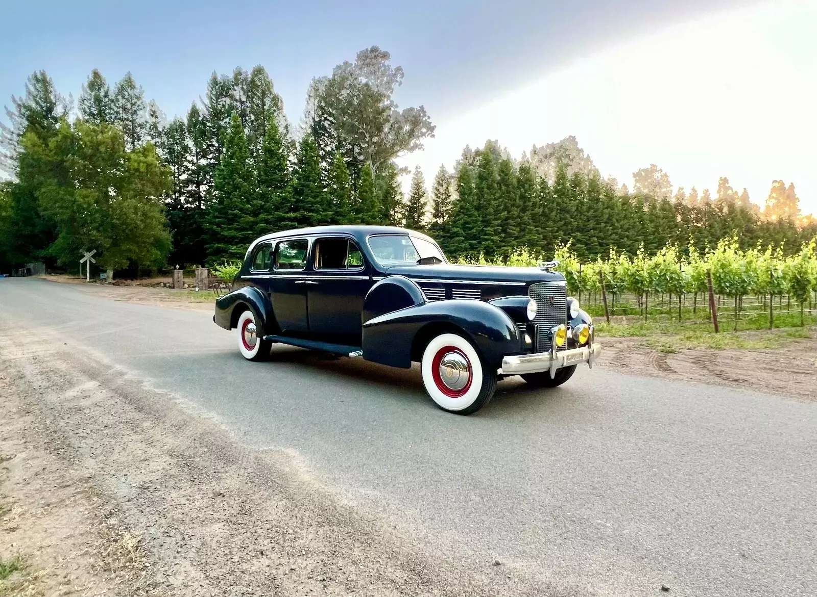 1938 Cadillac Fleetwood Imperial Series 75 Limousine - photo 10