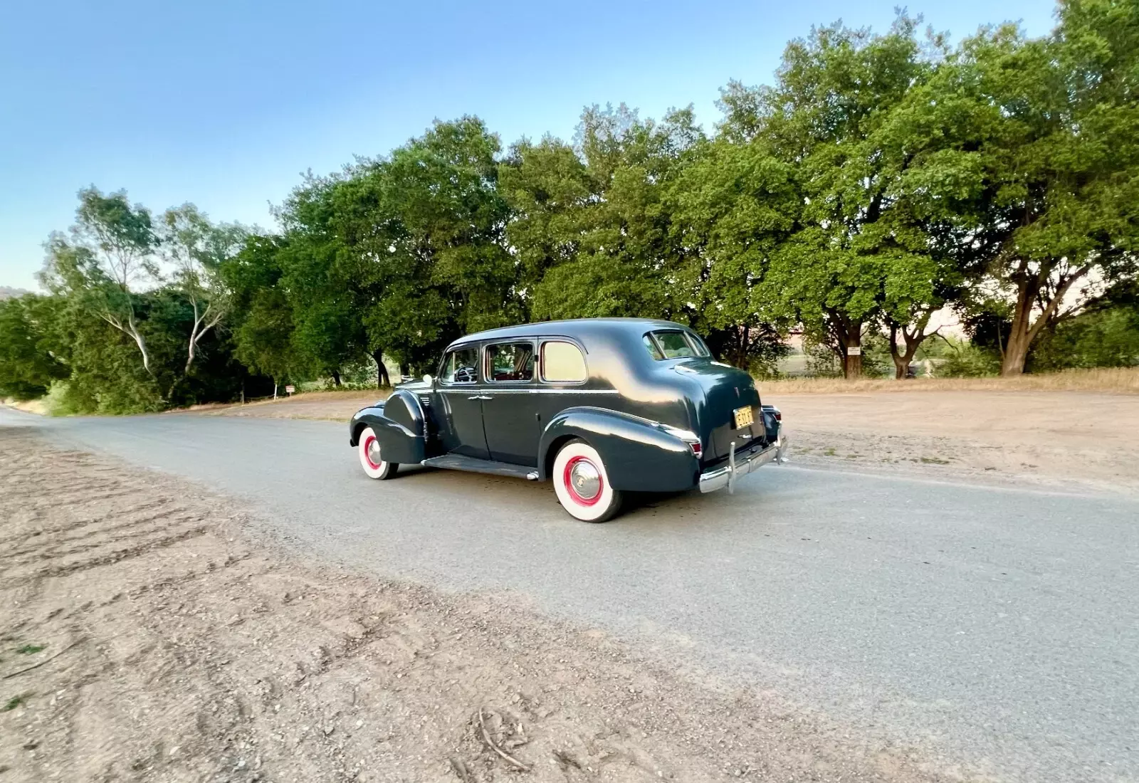 1938 Cadillac Fleetwood Imperial Series 75 Limousine - photo 3