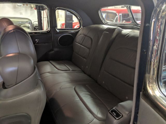 1938 CADILLAC SERIES 60 STREET ROD 1938 Cadillac Series 60