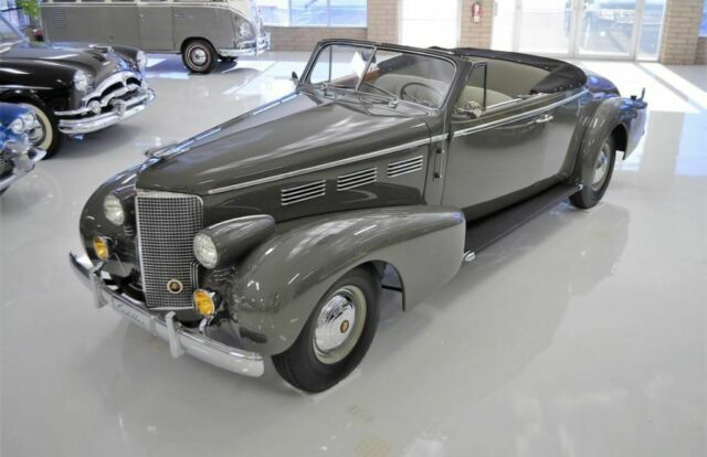 1938 Cadillac Series 75 V-8 1687 Miles Convertible coupe Manual 1938 Cadillac Series 75 V-8