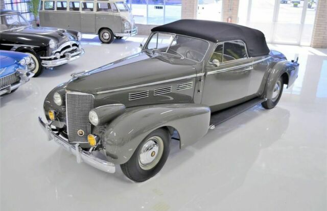 1938 Cadillac Series 75 V-8 - photo 2