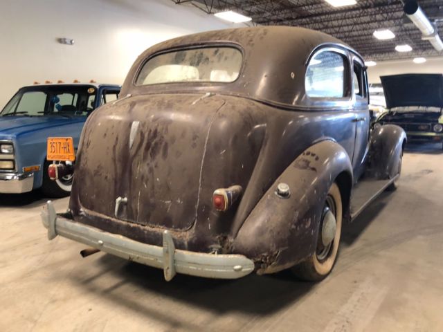 1938 Chevrolet Master Deluxe 2dr sedan - photo 10