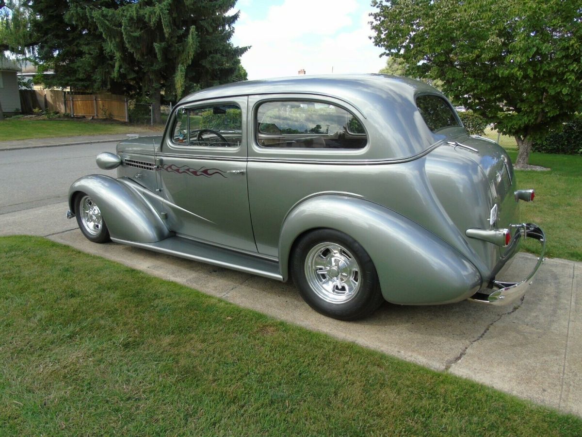 1938 Chevrolet Sedan Deluxe - photo 5