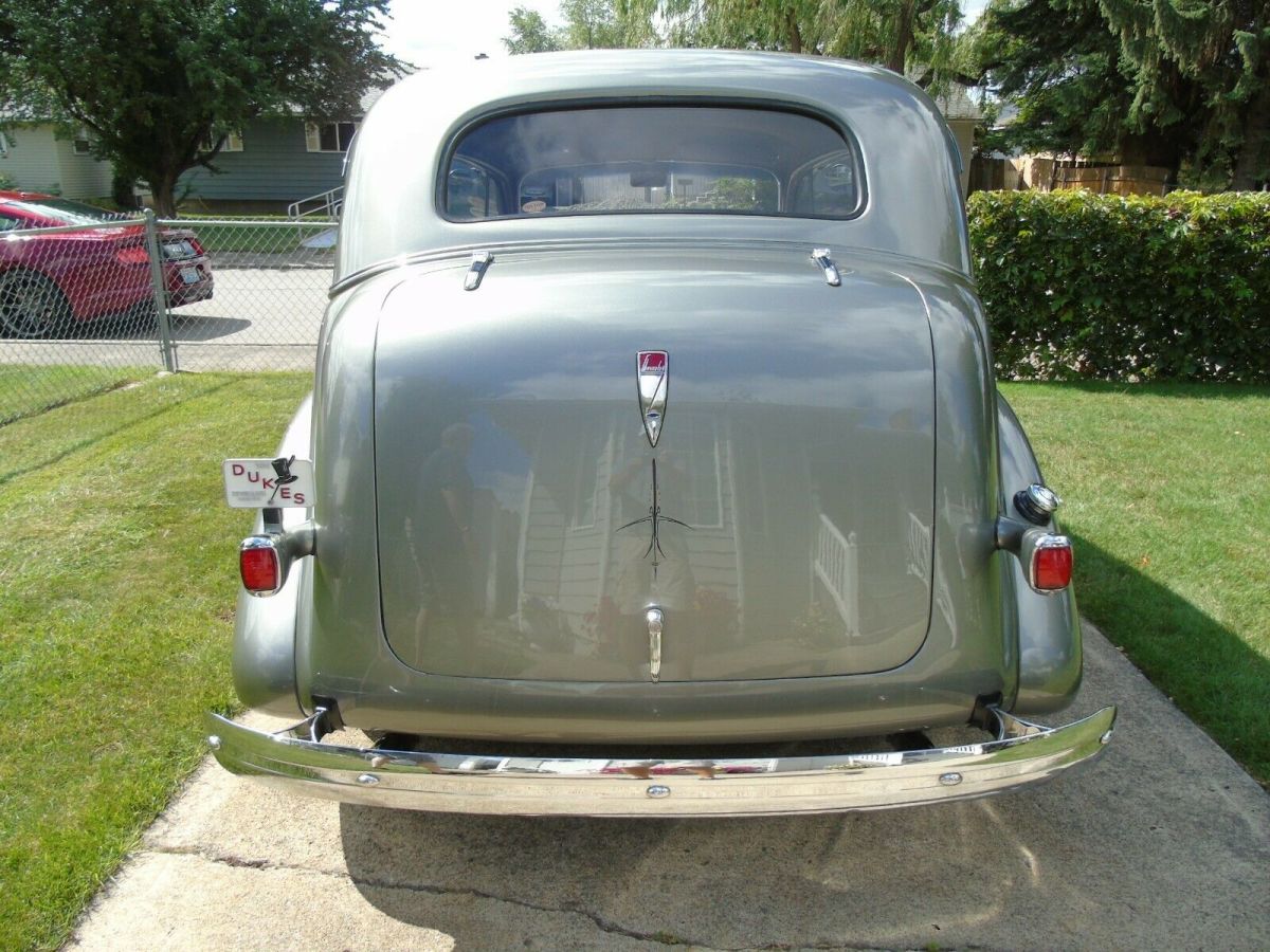 1938 Chevrolet Sedan Deluxe - photo 6