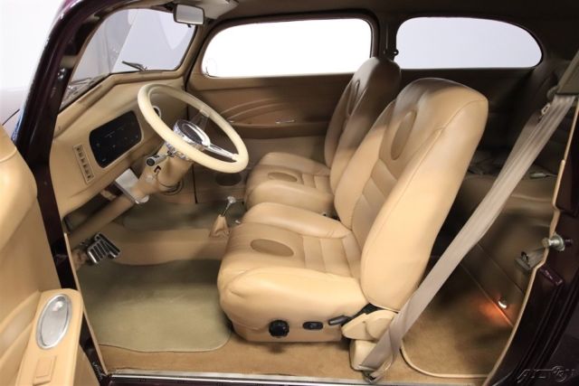 1938 Chevrolet Sedan - photo 4