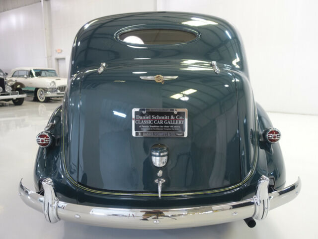 1938 Chrysler Custom Imperial Town Limousine - photo 4