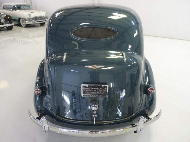 1938 Chrysler Custom Imperial Town Limousine - photo 6