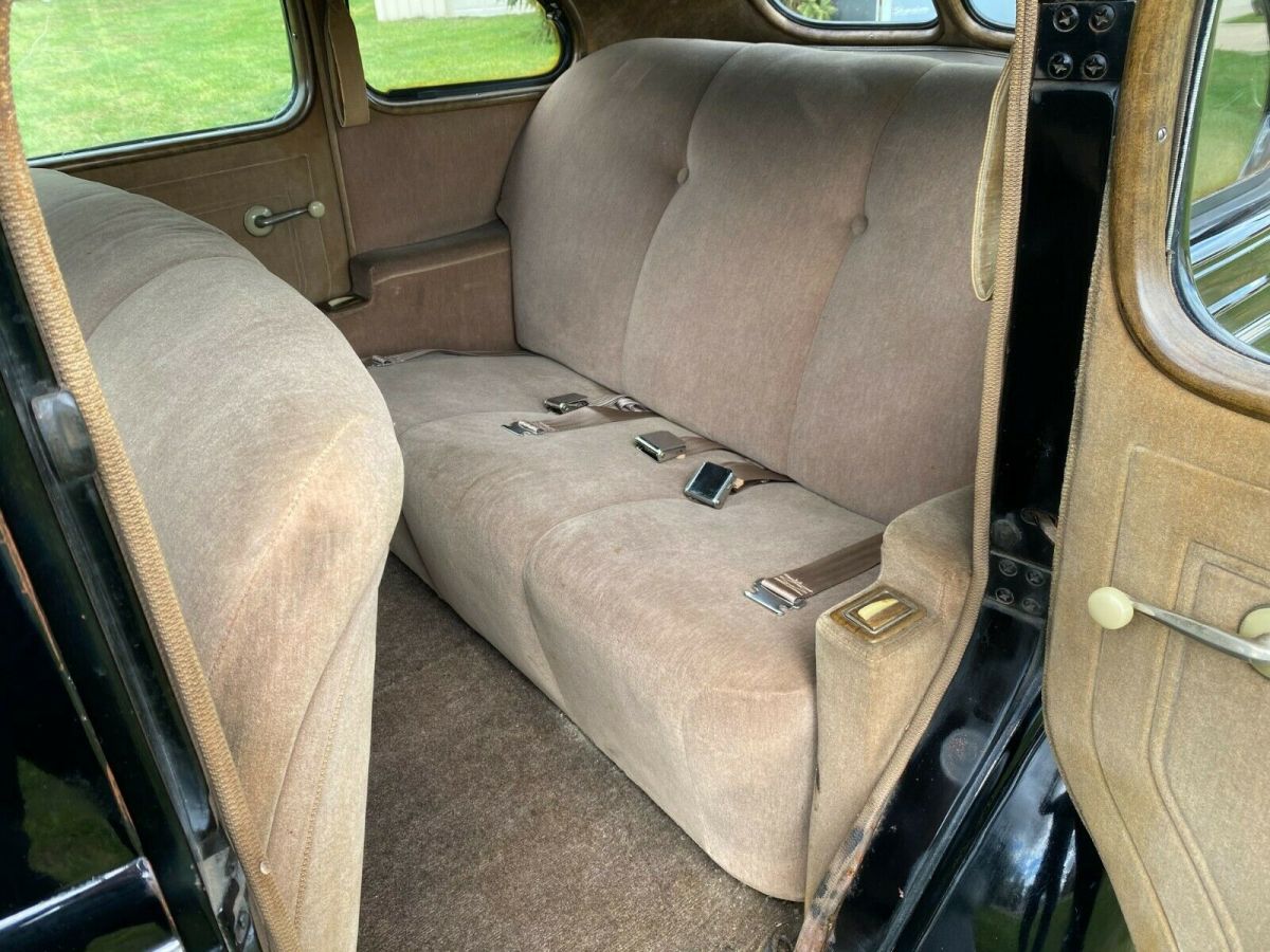 1938 Chrysler Imperial - photo 11