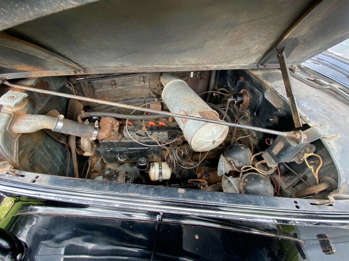 1938 Chrysler Imperial - photo 12