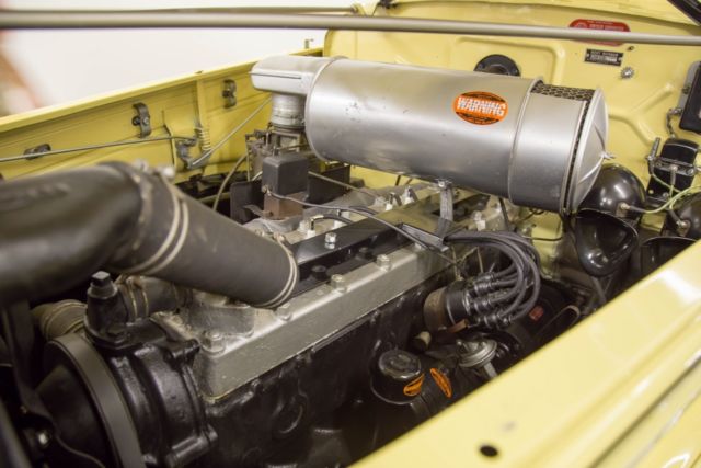 1938 Chrysler Imperial Eight Convertible Sedan - photo 12