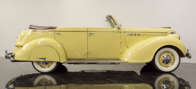 1938 Chrysler Imperial Eight Convertible Sedan - photo 6