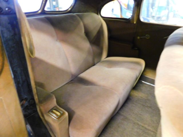 1938 Chrysler Imperial - photo 9