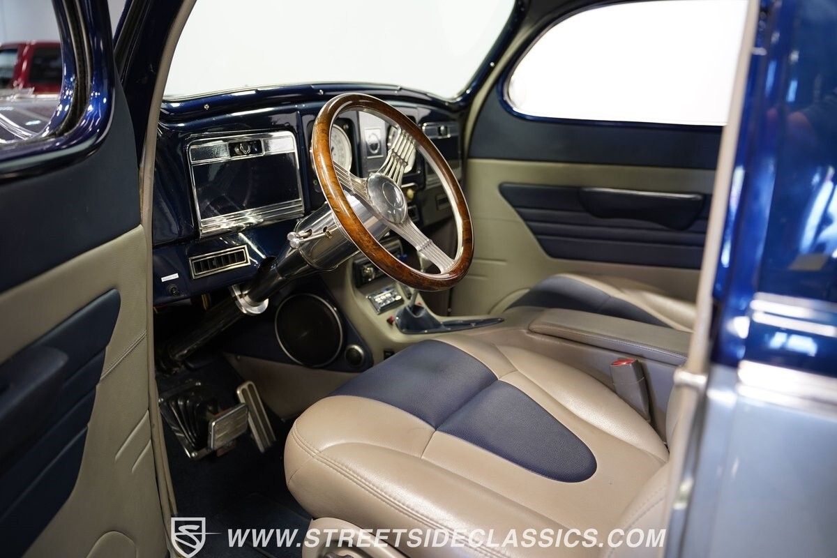 1938 Chrysler Royal Restomod - photo 5
