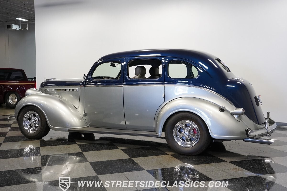 1938 Chrysler Royal Restomod - photo 9