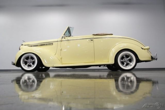 1938 Dodge D8 Convertible Coupe - photo 9