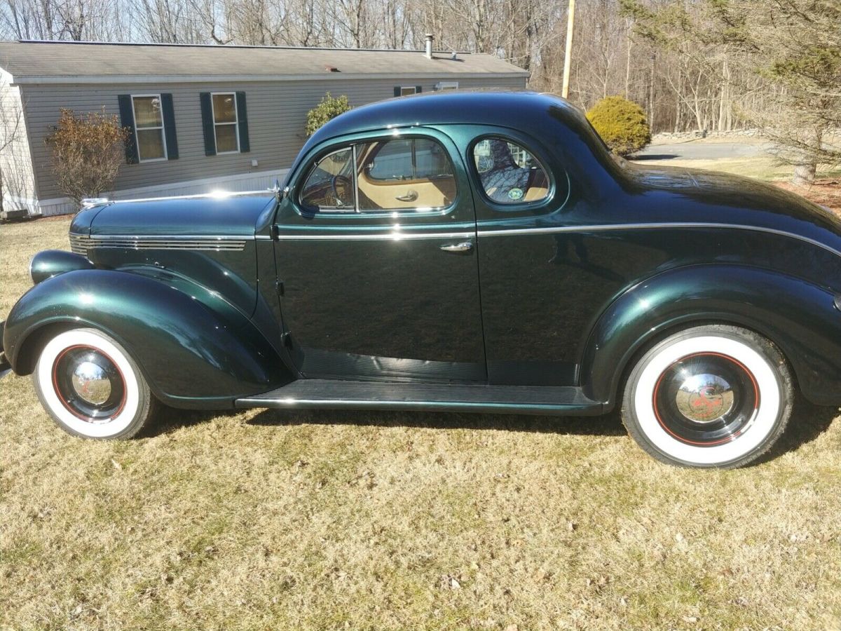 1938 DeSoto - photo 4