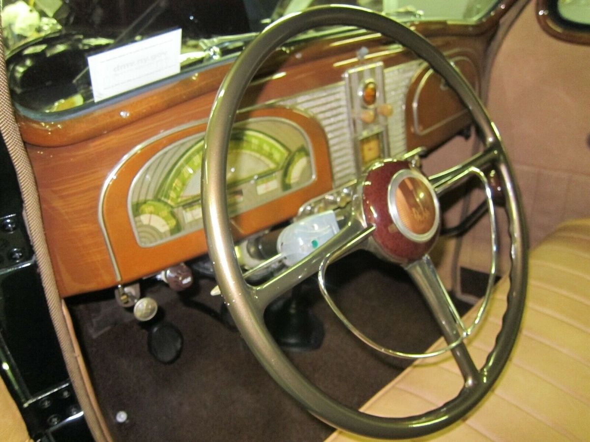 1938 DeSoto - photo 9