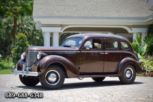 1938 DeSoto DeLuxe Touring DeLuxe Touring 4-Door Sedan / ALL STEEL / Staright-6 - photo 9