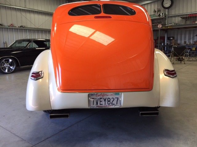 1938 Ford 2-dr sedan - photo 4