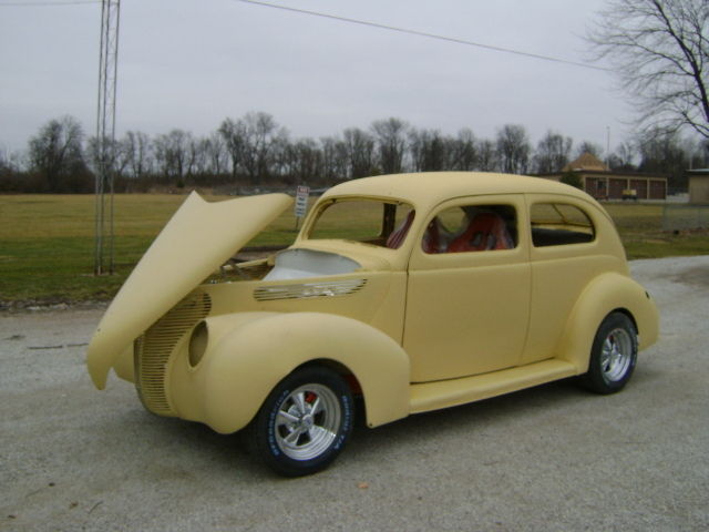 1938 Ford 2-dr sedan - photo 10