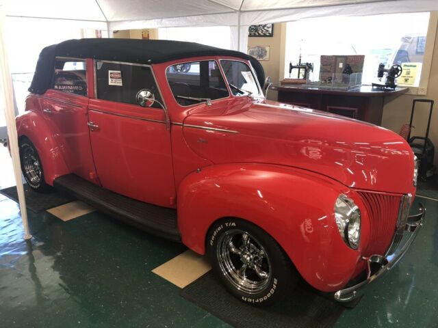 1938 Ford Deluxe Cabriolet - photo 4