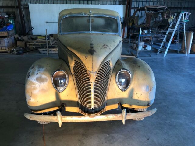 1938 Ford 5 Window Coupe Business Deluxe 81A - photo 2