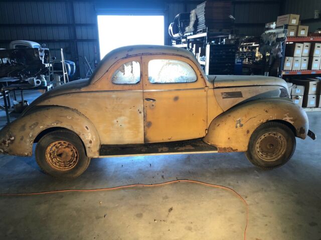 1938 Ford 5 Window Coupe Business Deluxe 81A - photo 5