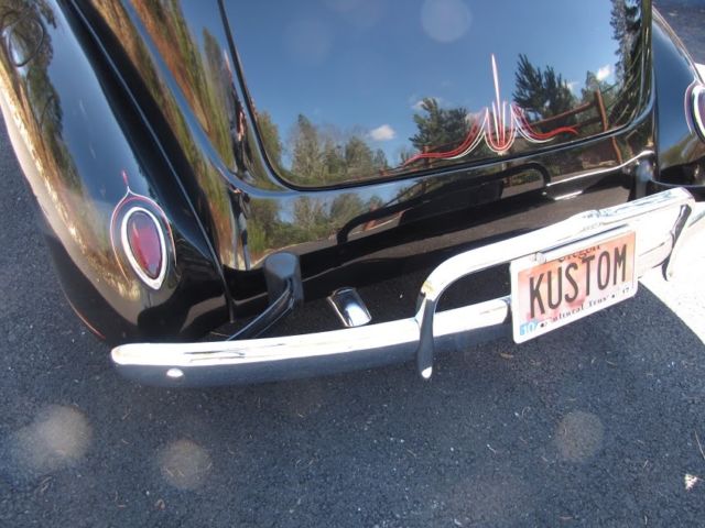 1938 Ford 81A Deluxe Convertible Sedan - photo 12