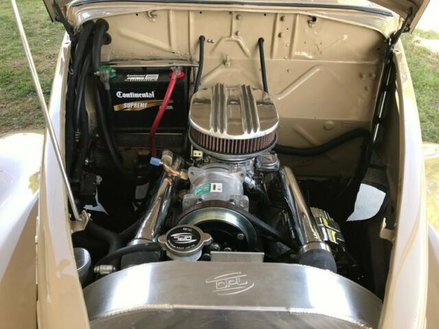 1938 Ford 81A Deluxe Convertible Sedan - photo 7