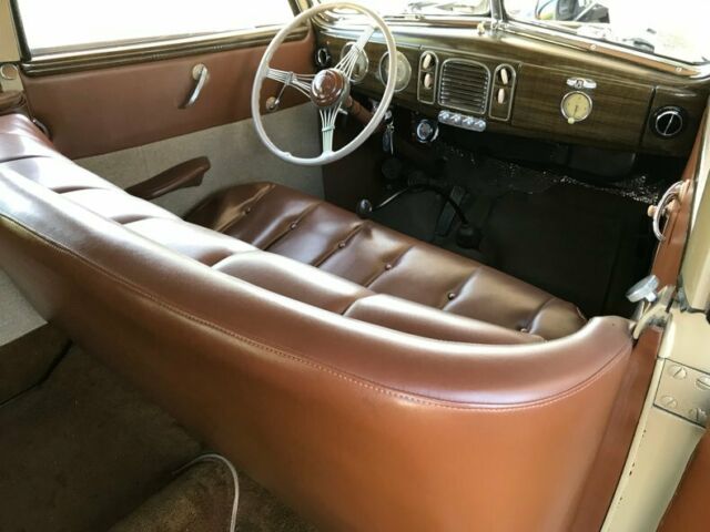 1938 Ford 81A Deluxe Convertible Sedan - photo 9