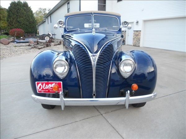 1938 Ford Deluxe - photo 4