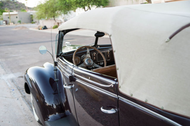 1938 Ford Phaeton Convertible - photo 3
