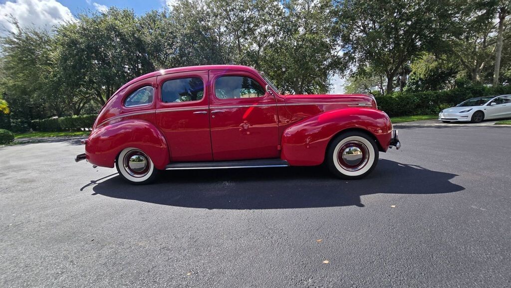 1939 Mercury 8 Town Sedan Resto Mod - photo 3