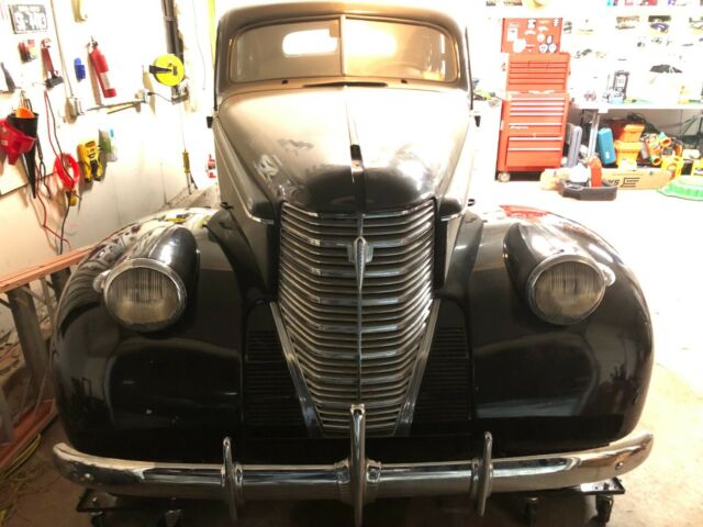 1938 Oldsmobile L38 Series 8 Touring Sedan 1938 Oldsmobile L38 8 Series