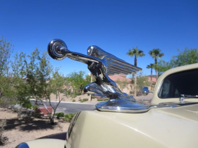 1938 Packard Model 1600 Chocolate Fenders - photo 5