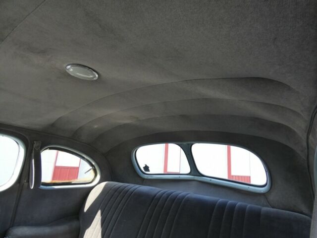 1938 Packard 200 Sedan - photo 9