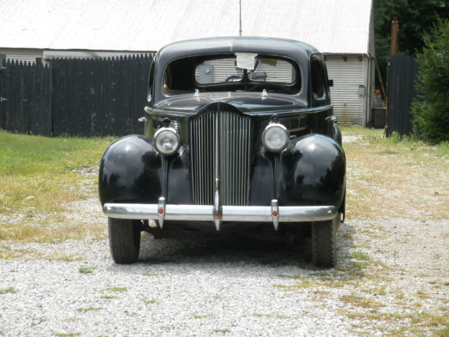 1938 Packard Touring Sedan 110 - photo 2