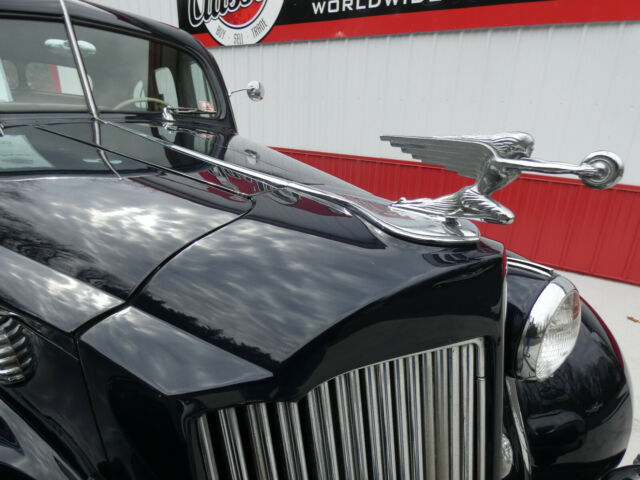 1938 Packard Single Eight - photo 3