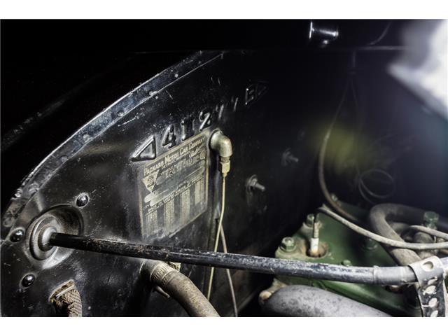 1938 Packard Touring Sedan - photo 10