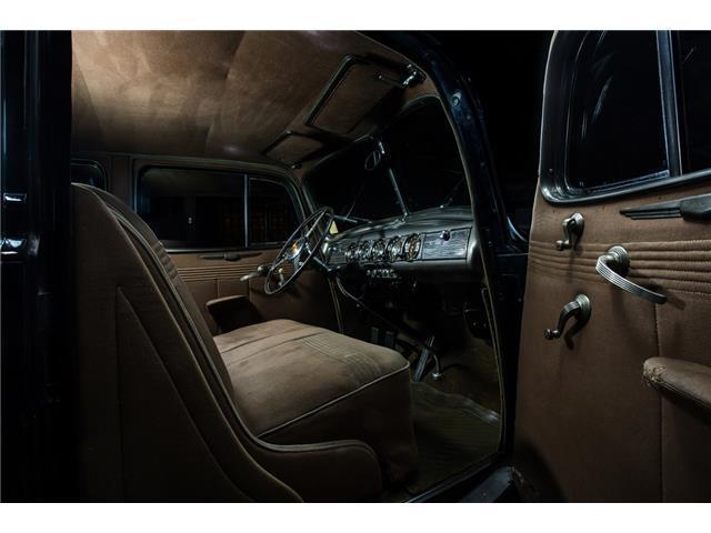 1938 Packard Touring Sedan - photo 7